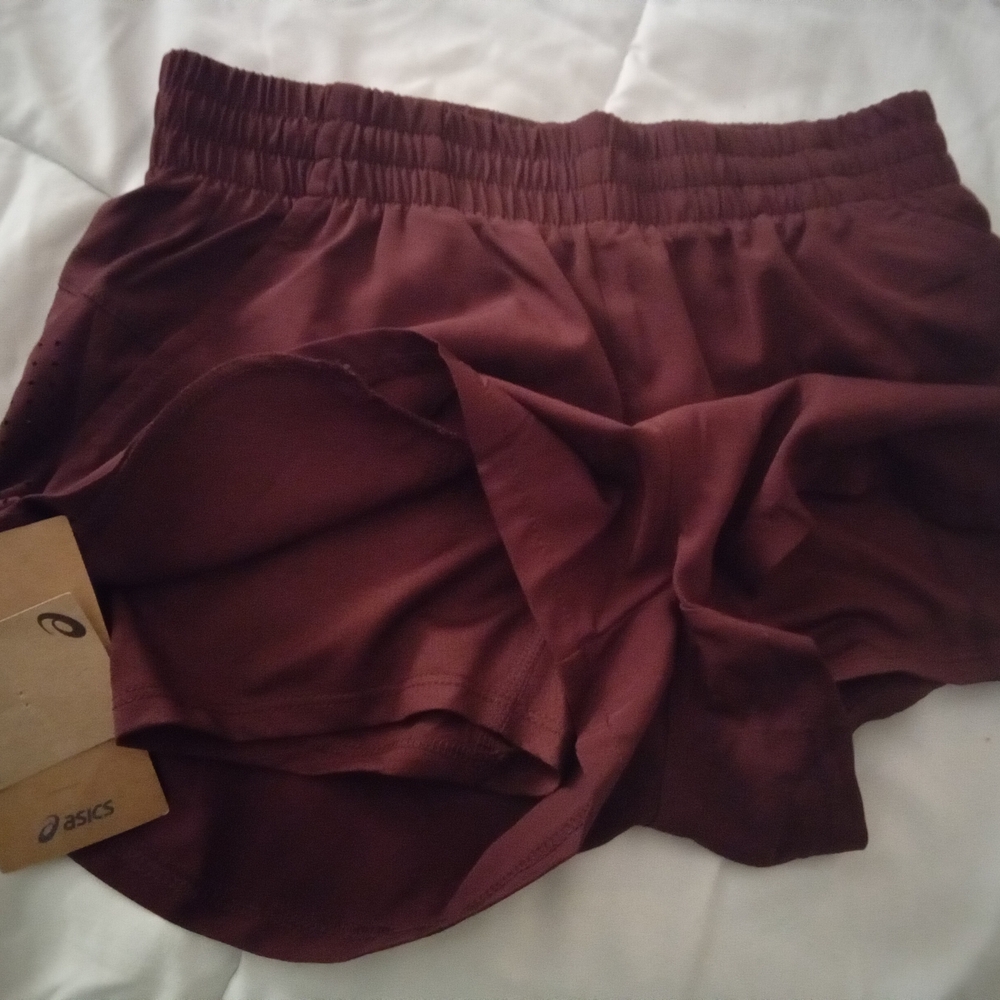 Asics Women's Burgundy Shorts